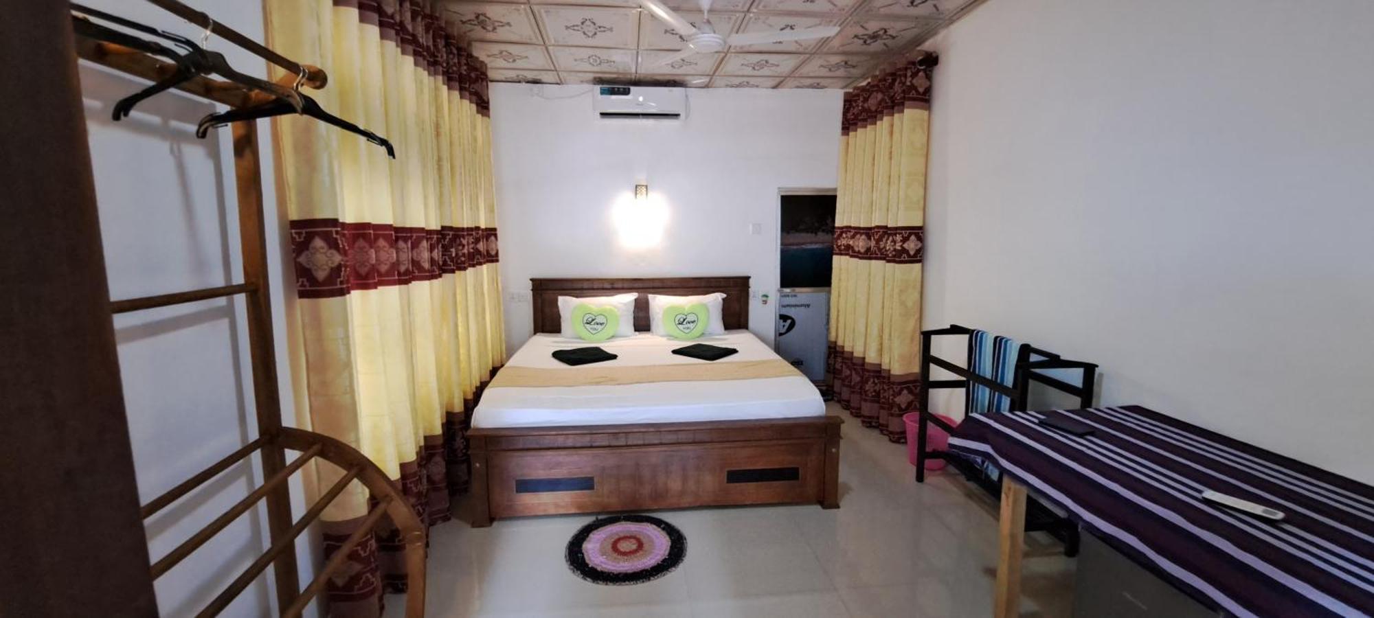 Kavidi Villa Home Stay Tangalle Phòng bức ảnh