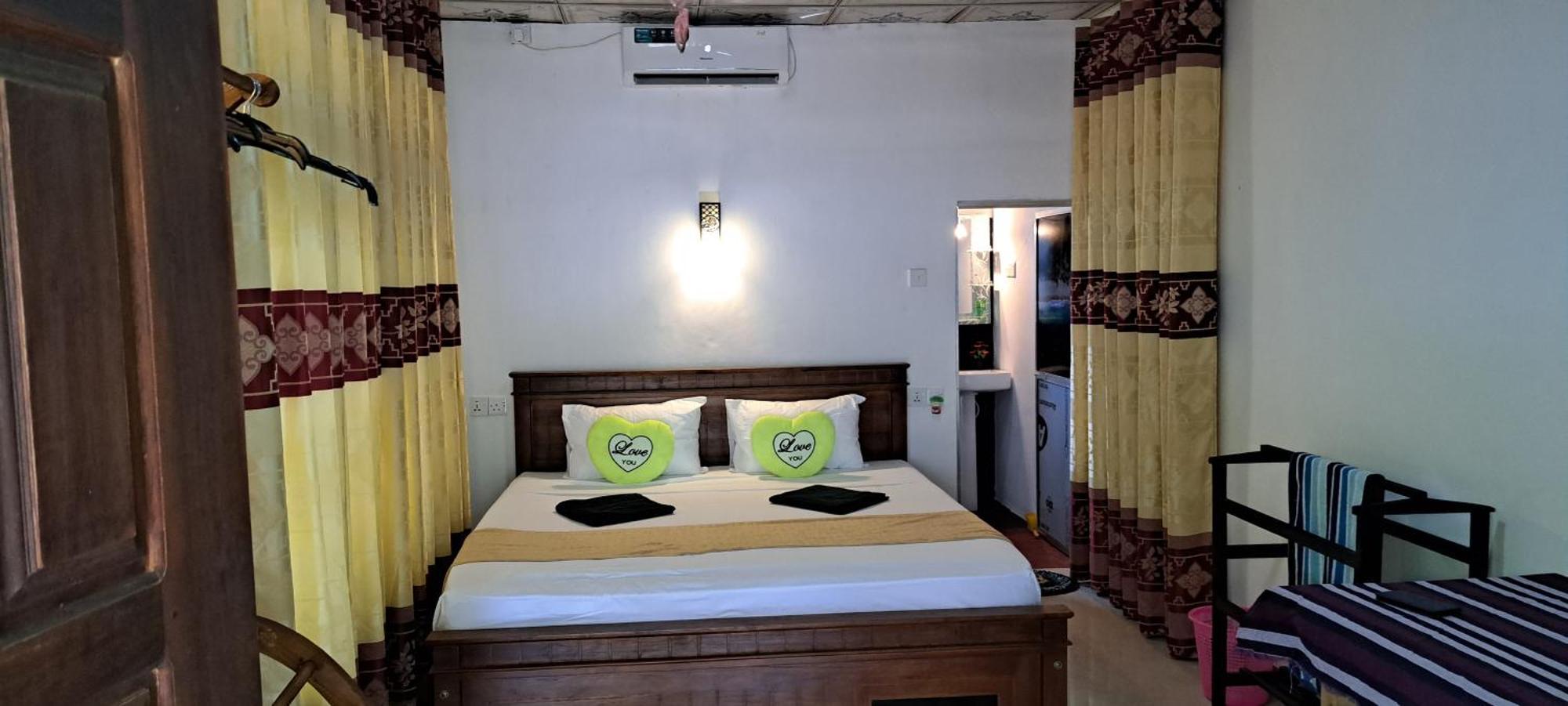 Kavidi Villa Home Stay Tangalle Phòng bức ảnh