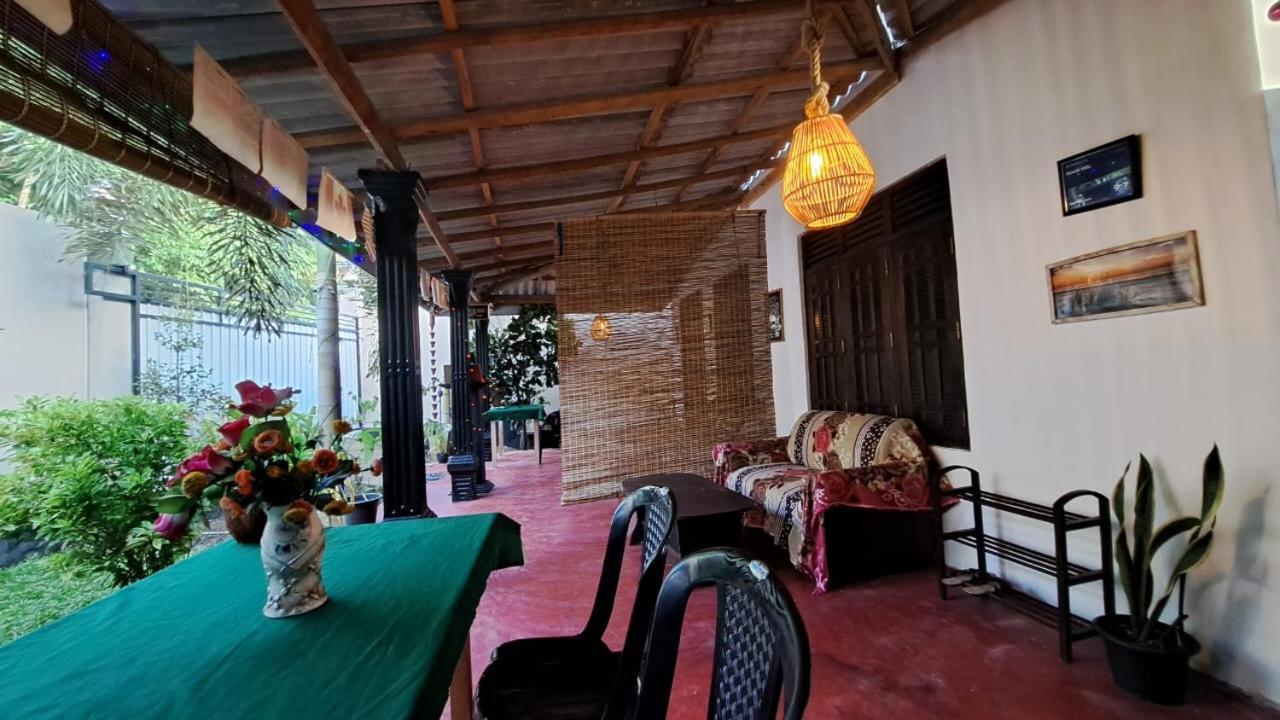 Kavidi Villa Home Stay Tangalle Ngoại thất bức ảnh